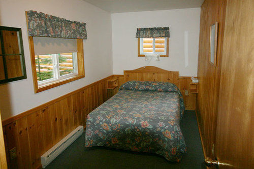 Spectacle Lake Lodge Банкрофт Экстерьер фото